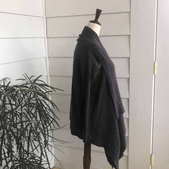 Jennifer Lopez gray asymmetrical cardigan size Small - Picture 2 of 10